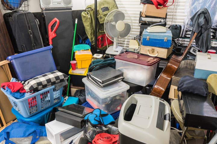 When to Hire a Cleaning Service for Hoarders